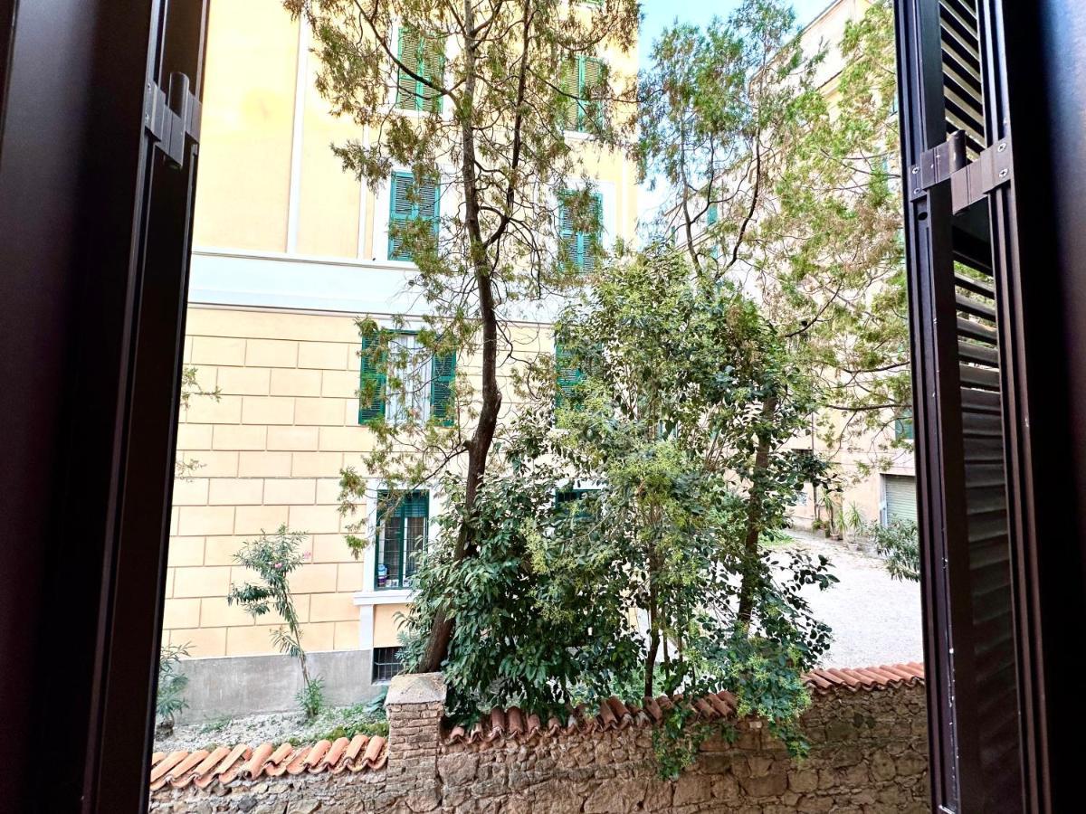 Vatican Home, Rome